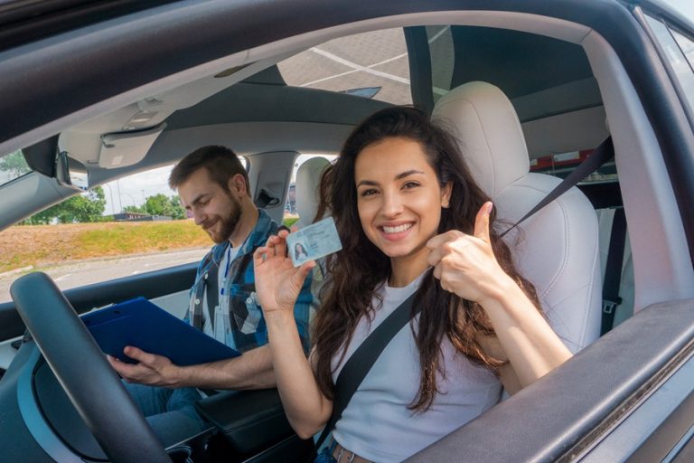 Formation au permis de conduire : l’auto-école en ligne, la nouvelle tendance